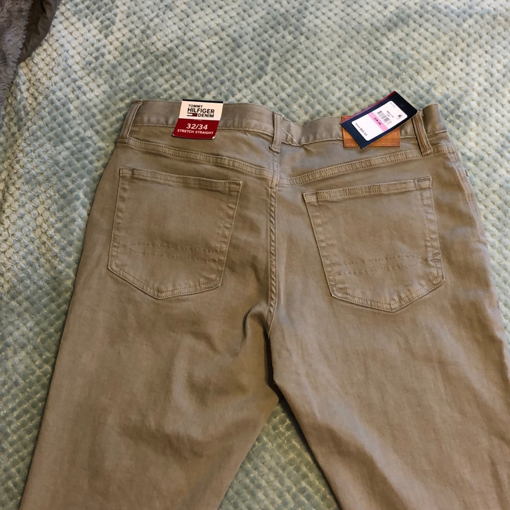 Tommy Hilfiger Men’s khaki jeans 32x34